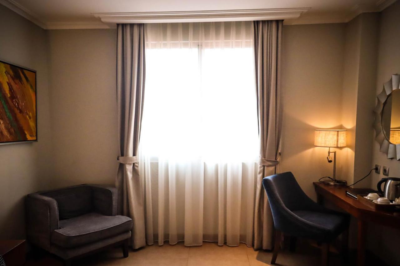 Sotis Hotel Kemang, Jakarta Extérieur photo